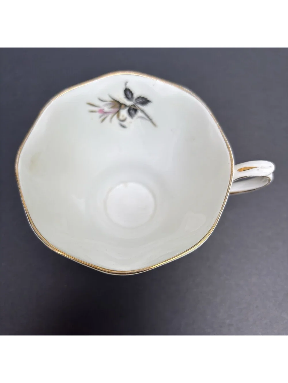 Royal Albert Queen's Messenger Tea Cup Pink Roses, Bone China Made In England
